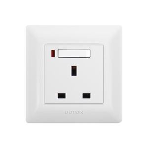 Apartment 13A Single Phase Switched Socket na may Lamp