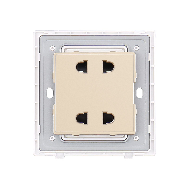 4 Pin Multi Functional na White Wall Socket