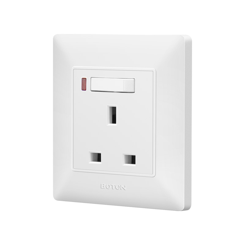 Apartment 13A Single Phase Switched Socket na may Lamp