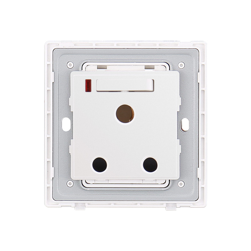 White Single Phase 15A Switch Socket na may Lamp