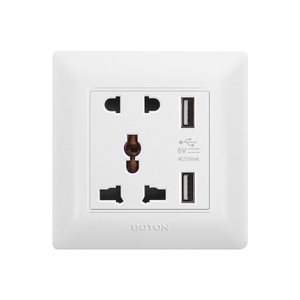 5 Pin Universal Wall Socket na may 2 USB Charging