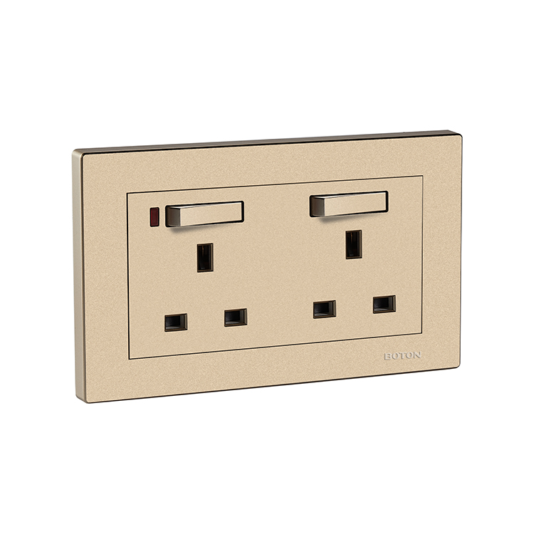 Commercial Double 13A Single Phase Switched Socket na may Lamp