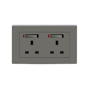 Commercial Double 13A Single Phase Switched Socket na may Lamp